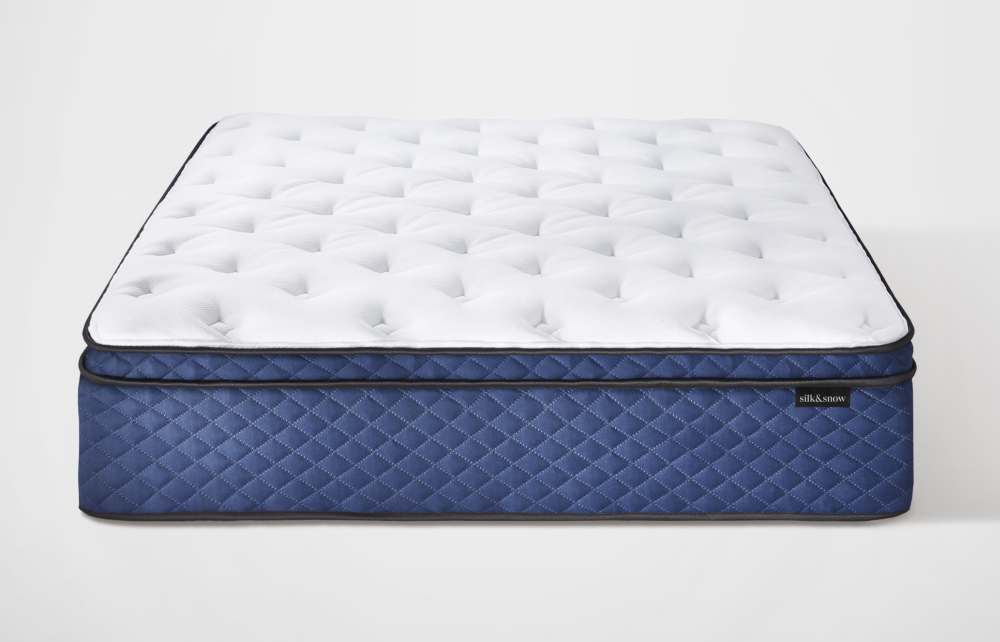 Silk & Snow Hybrid Mattress Image 2