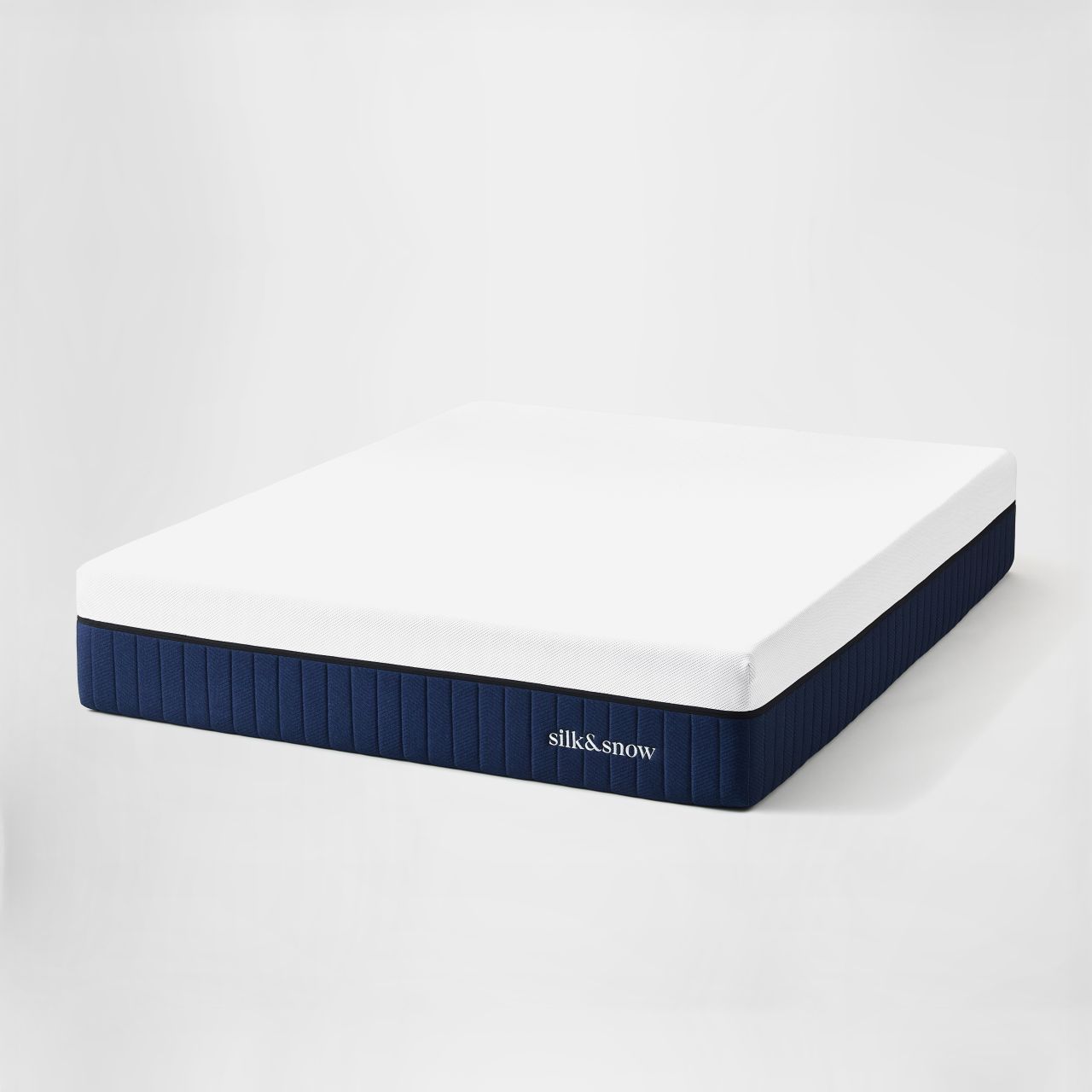 Silk &amp; Snow Foam Mattress Image 4