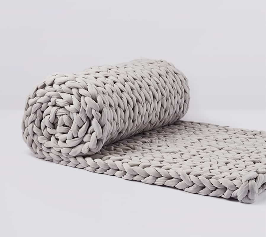 Hush Weighted Blanket Review Canada (2021) Silk & Snow Canada