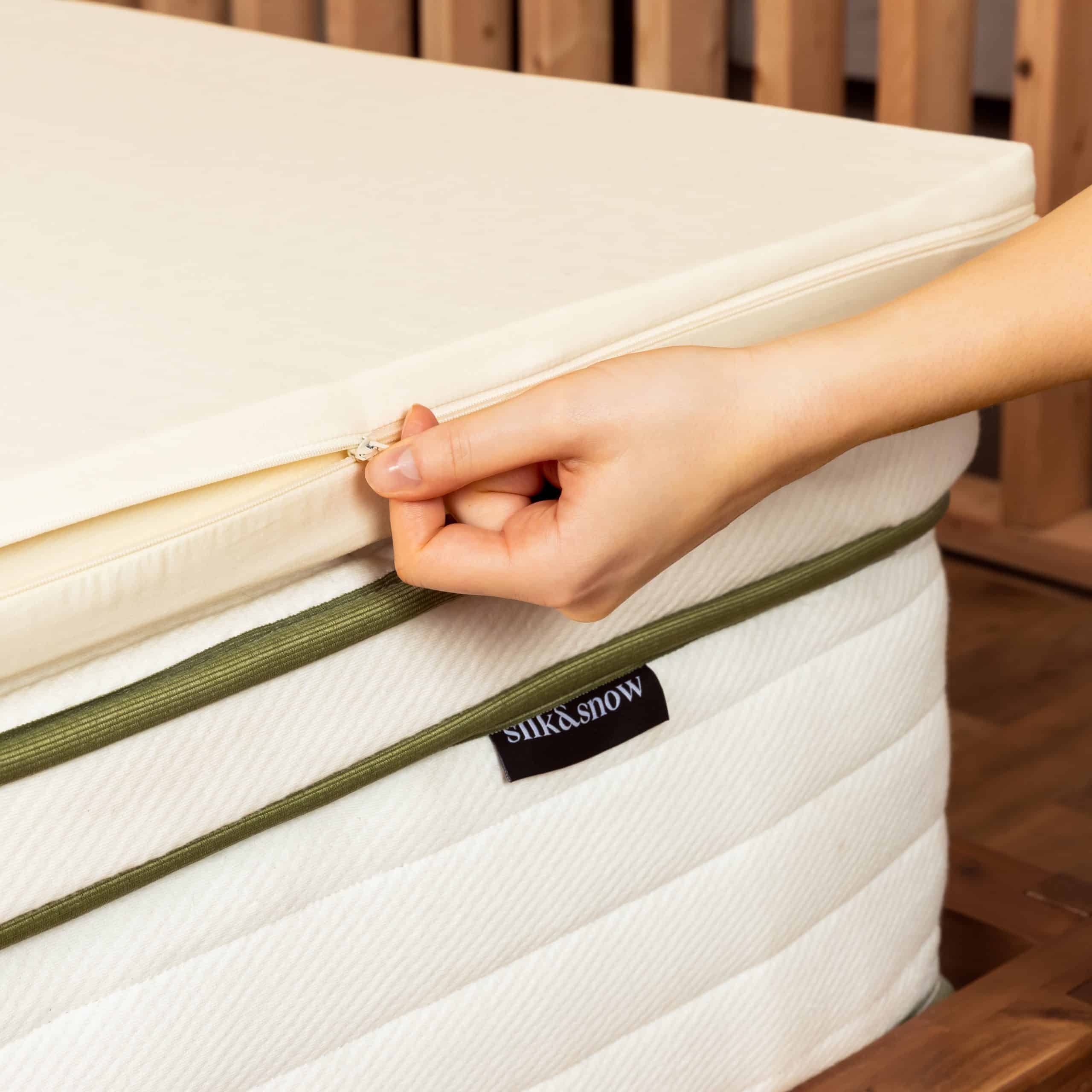 Organic Mattress Topper Silk & Snow